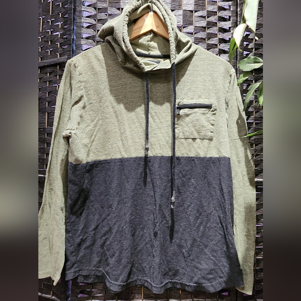 🍀5/15🍀 Modern culture light hoodie